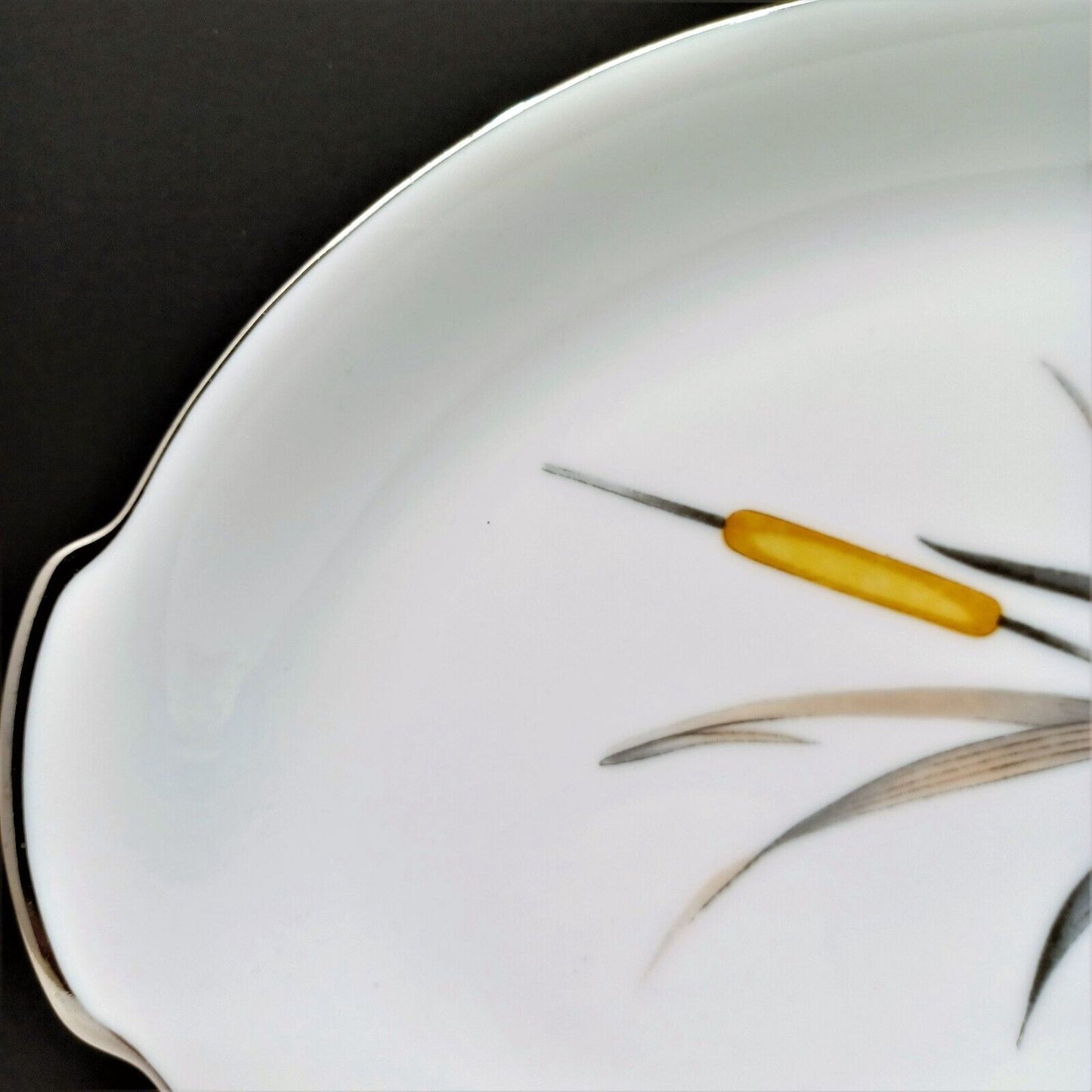 Sango Del Mar Small Oval Platter 12-3/8"x8.5" yellow cattails platinum trim MCM