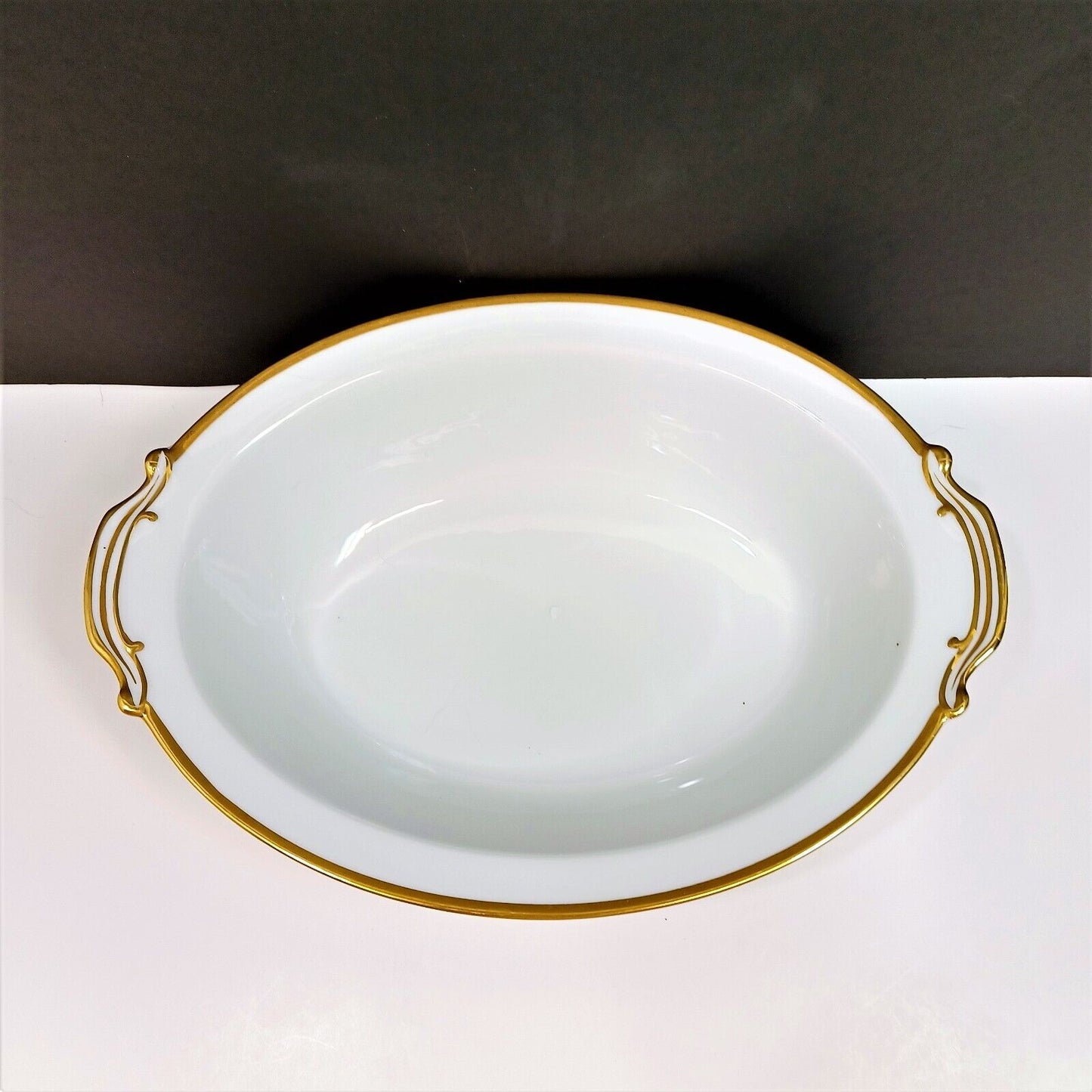 Noritake Patricia 10-5/8" Oval Vegetable Serving Bowl White w/ Gold Trim 4982