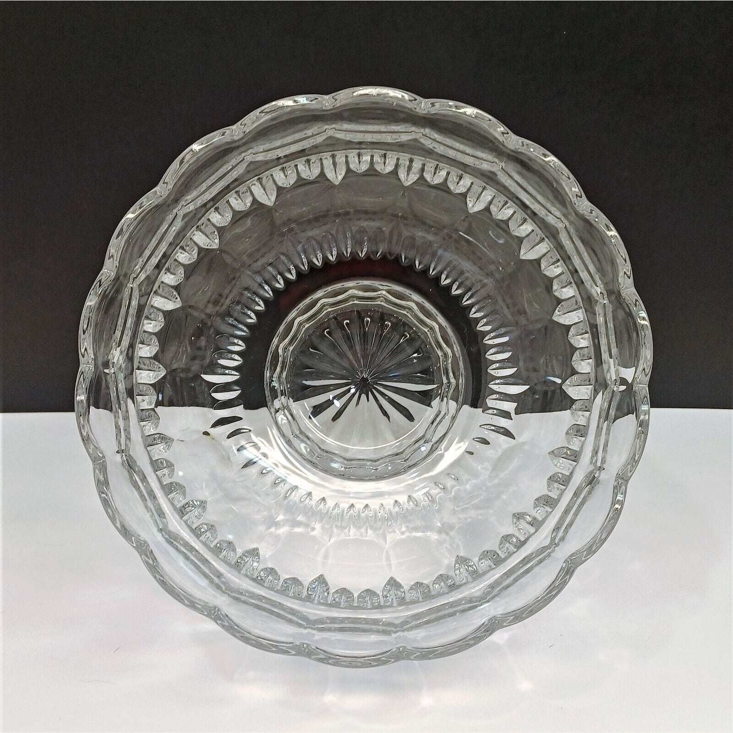 Fifth Avenue 24% Lead Crystal 9" Punch Salad Fruit Serving Bowl Bracelet Pattern