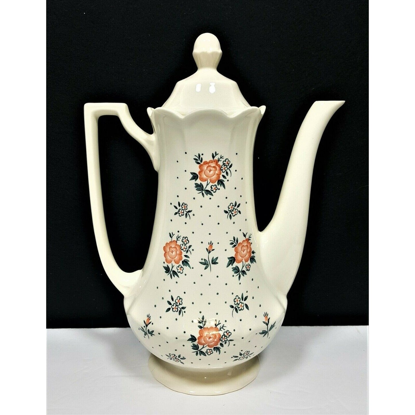 Johnson Bros Monticello Ironstone 11"h Coffee Pot w/ Lid Made in England 1983