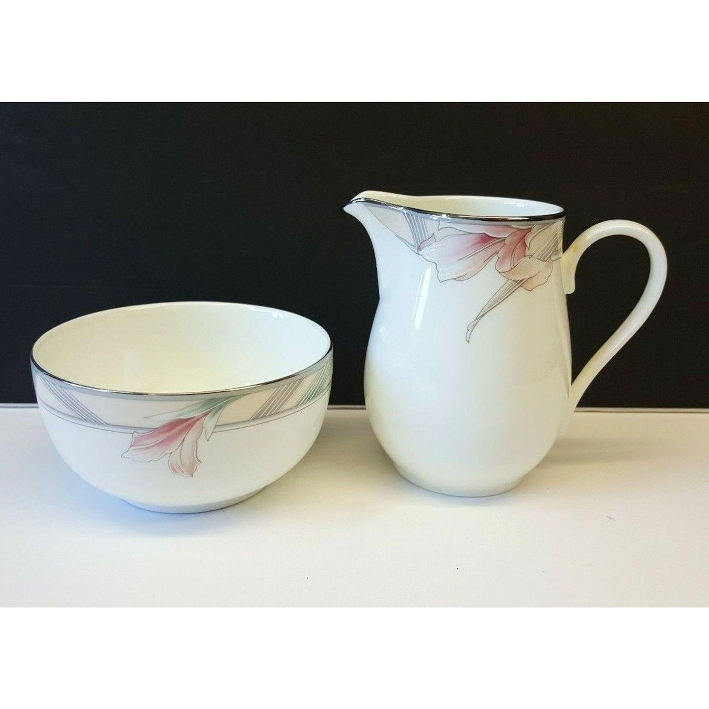 Mikasa "CAG06 Joy" Pattern Creamer & Open Sugar Bowl 1990-1997 pink gray peach