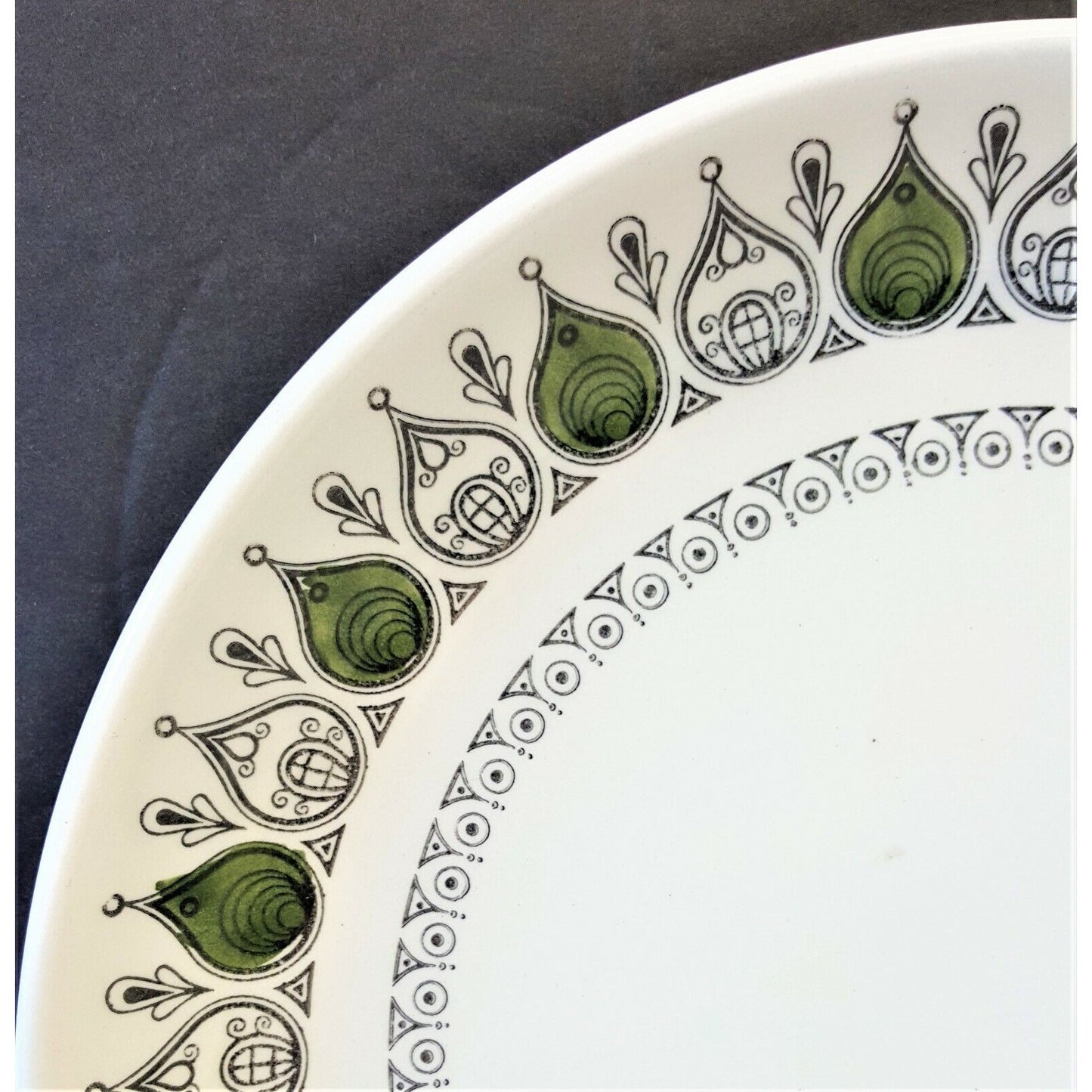 Set/2 Bilton's Staffordshire England Ironstone 10" Dinner Plates MCM green white