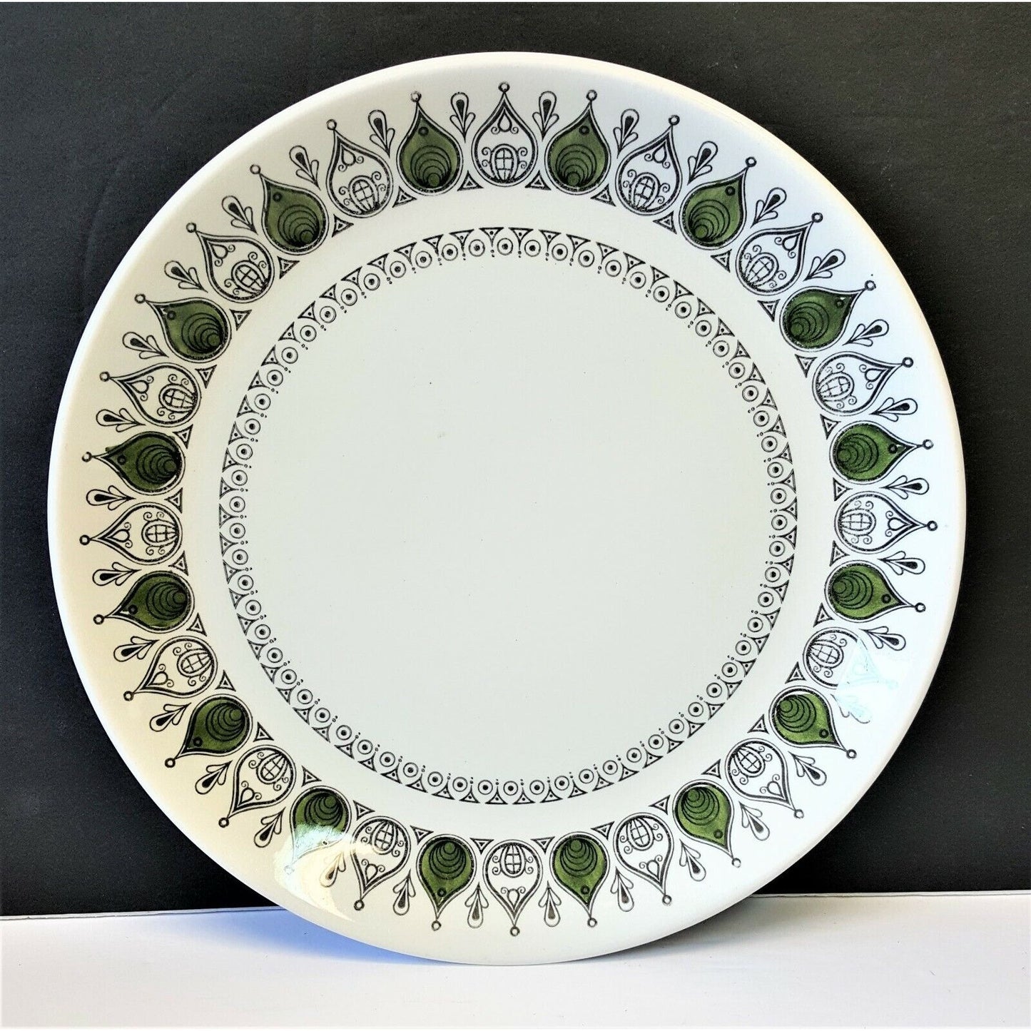 Set/2 Bilton's Staffordshire England Ironstone 10" Dinner Plates MCM green white