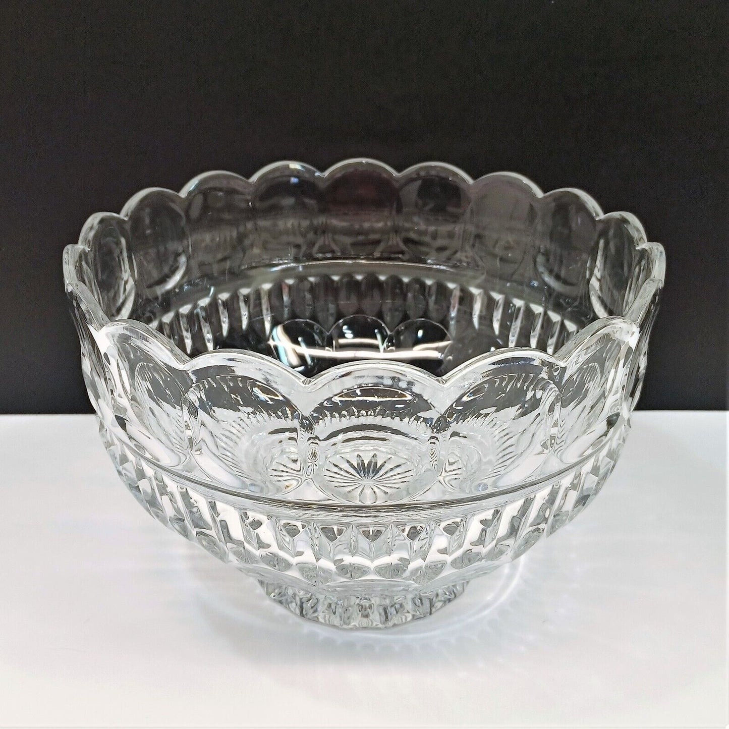 Fifth Avenue 24% Lead Crystal 9" Punch Salad Fruit Serving Bowl Bracelet Pattern